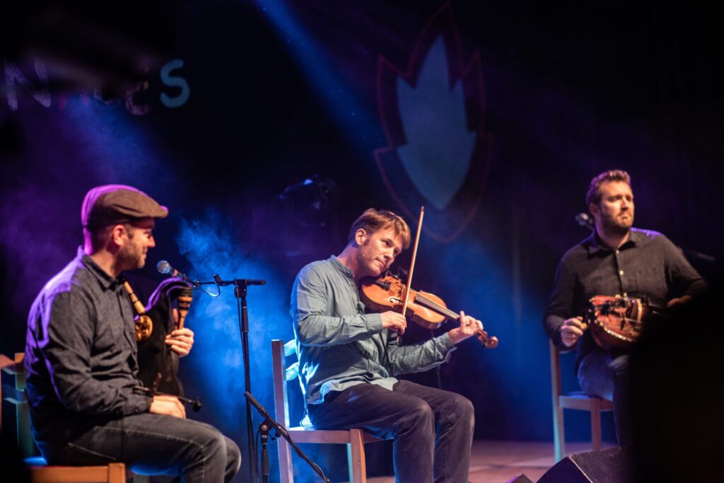 tradethik productions galerie en cadencia trio adrienlecomte elisagigi